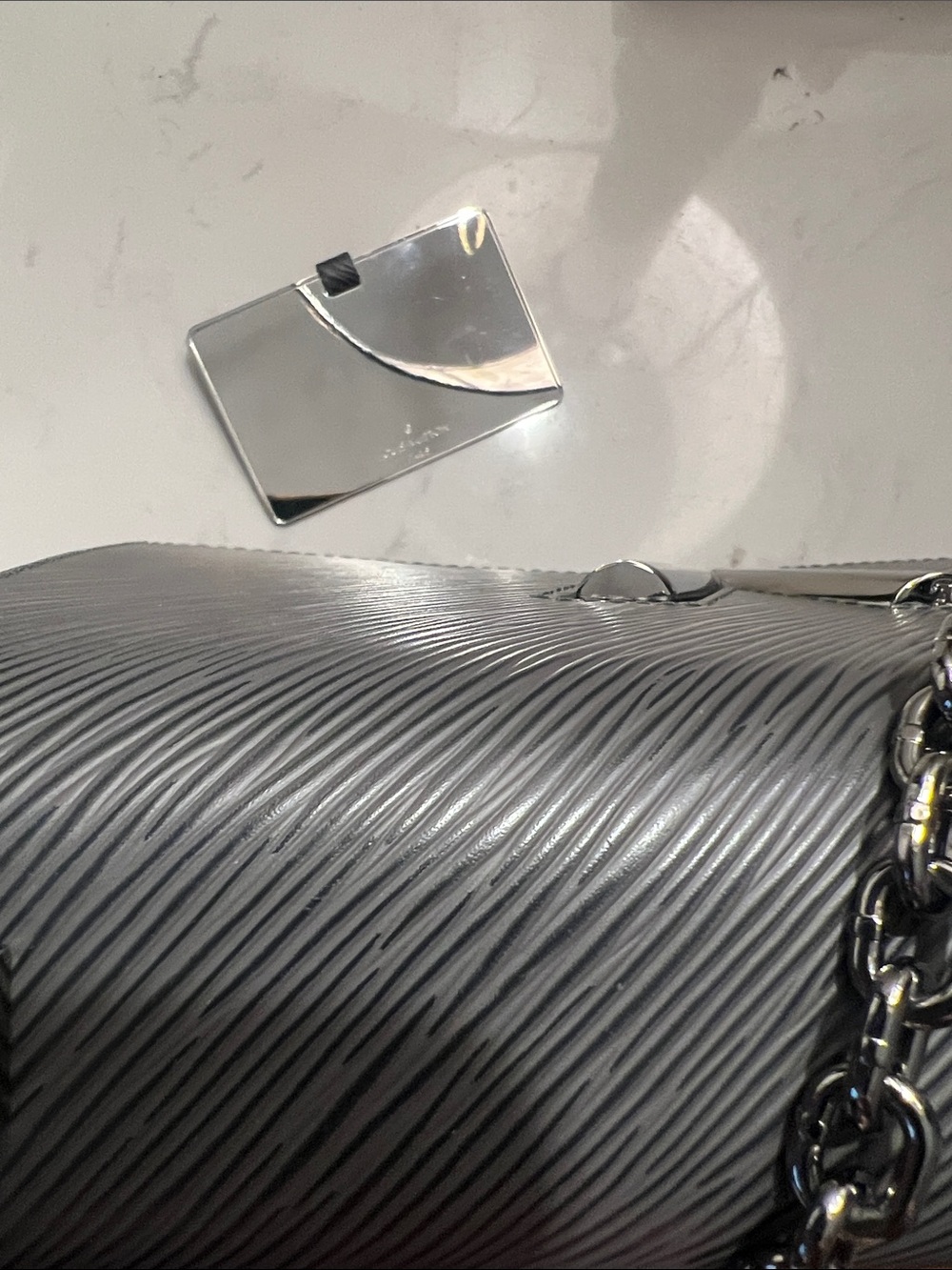 Louis Vuitton Black Epi Leather Shoulder Bag with Gunmetal Chain NWOT - Picture 9 of 11